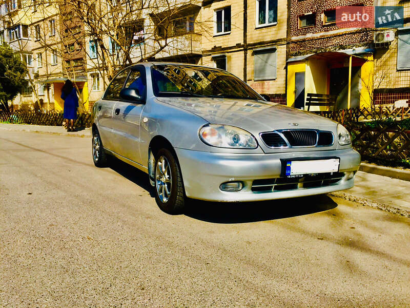 Седан Daewoo Lanos 2002 в 