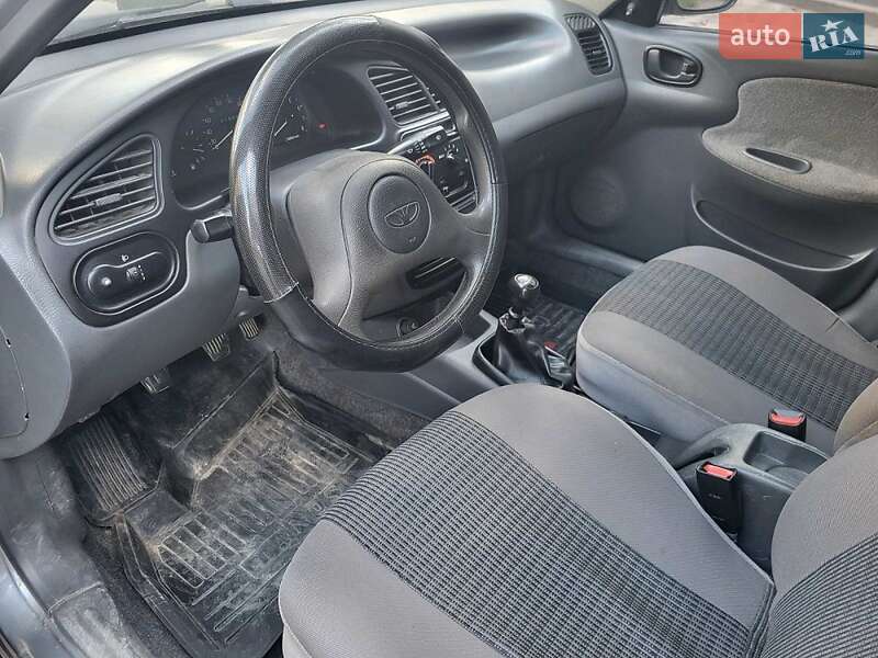 Седан Daewoo Lanos 2008 в Днепре