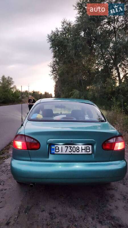 Седан Daewoo Lanos 1998 в Горишних Плавнях