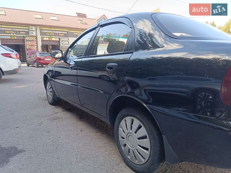 Седан Daewoo Lanos 2011 в Каменском