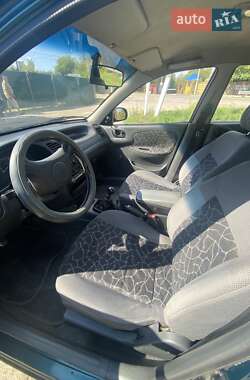 Седан Daewoo Lanos 2002 в 