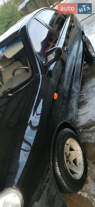 Седан Daewoo Lanos 2008 в Косове