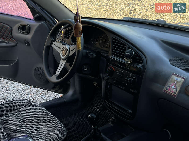 Седан Daewoo Lanos 2003 в Харькове