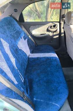 Седан Daewoo Lanos 1998 в 