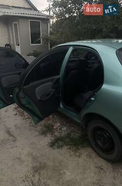 Седан Daewoo Lanos 1998 в 
