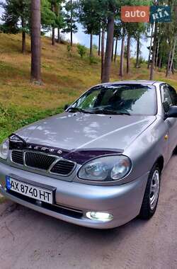 Седан Daewoo Lanos 2003 в Тростянце