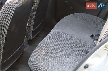 Седан Daewoo Lanos 2004 в 