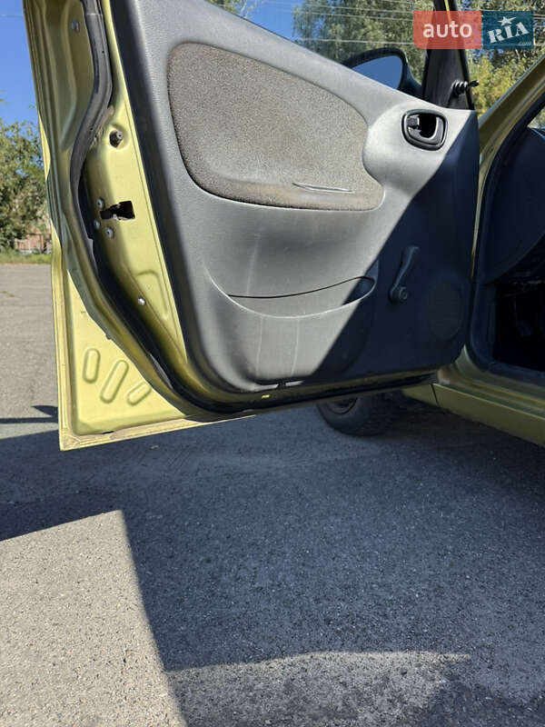 Седан Daewoo Lanos 2007 в Яготині