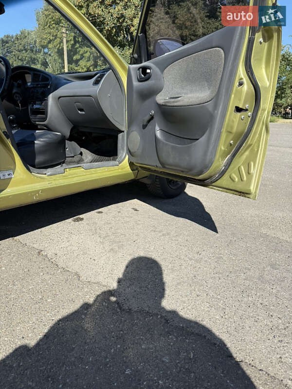 Седан Daewoo Lanos 2007 в Яготині