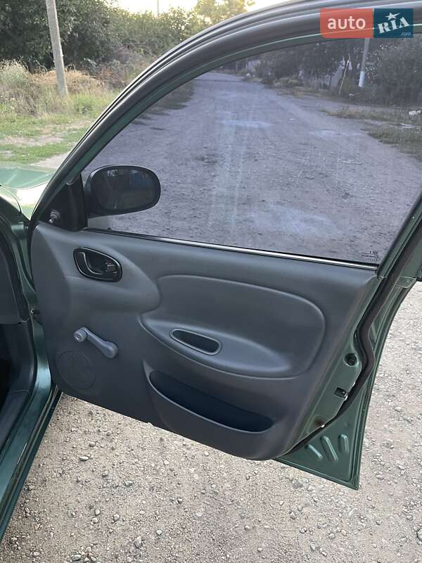 Седан Daewoo Lanos 2008 в Запорожье
