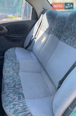 Седан Daewoo Lanos 1998 в 