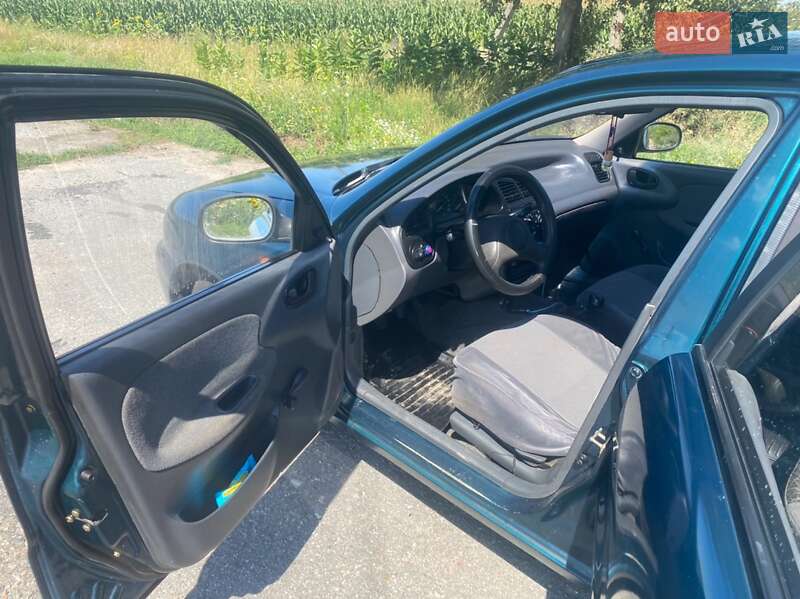 Седан Daewoo Lanos 2006 в Березане