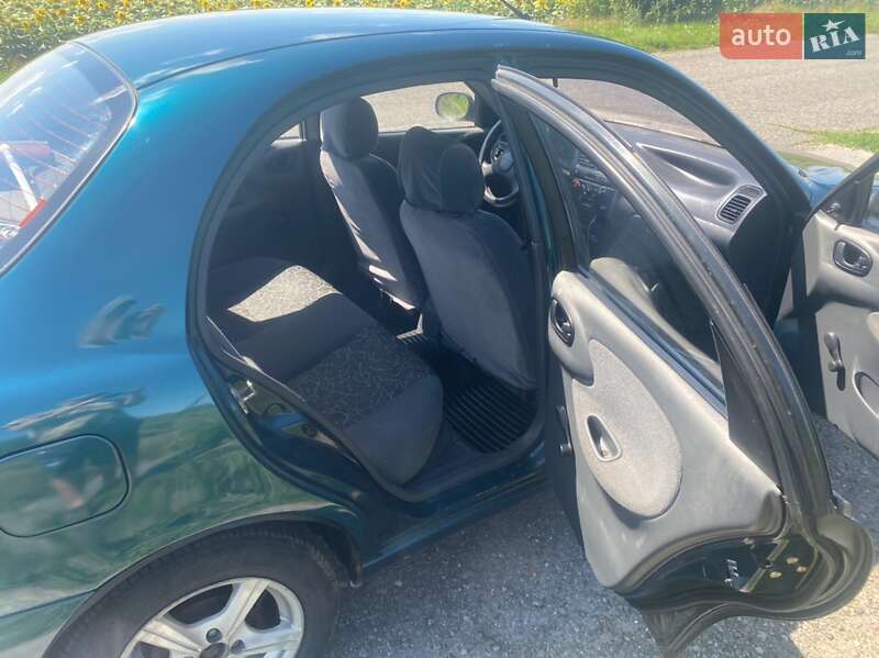 Седан Daewoo Lanos 2006 в Березане