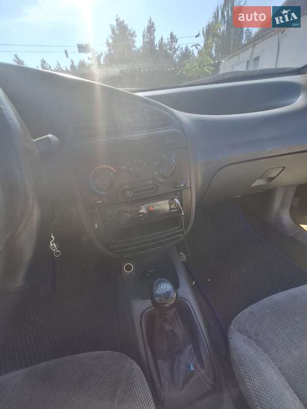 Седан Daewoo Lanos 2002 в Борисполе фото 3 Седан Daewoo Lanos 2002 в Борисполе