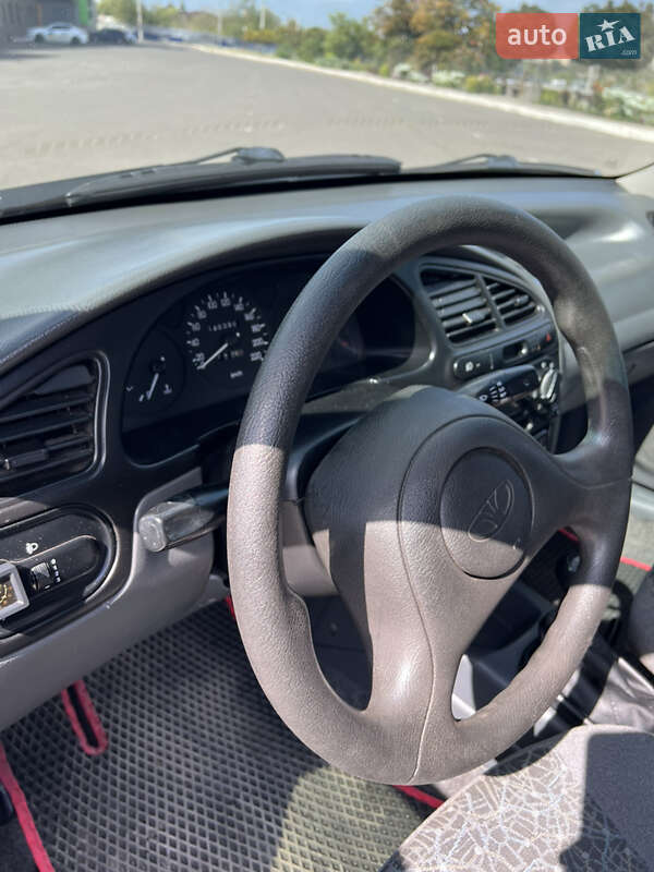 Седан Daewoo Lanos 2009 в Кривом Роге