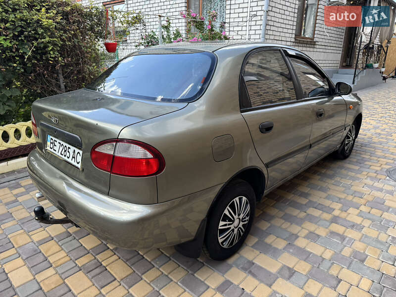 Седан Daewoo Lanos 2005 в Новом Буге