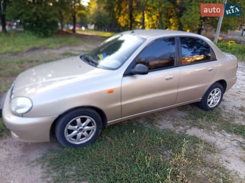Daewoo Lanos 2008