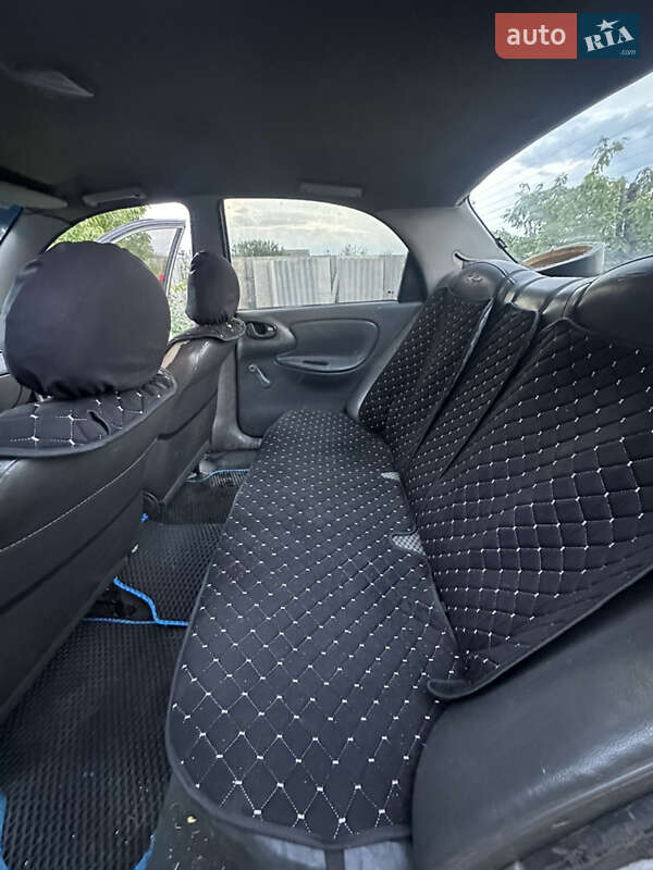 Седан Daewoo Lanos 1998 в Полтаве