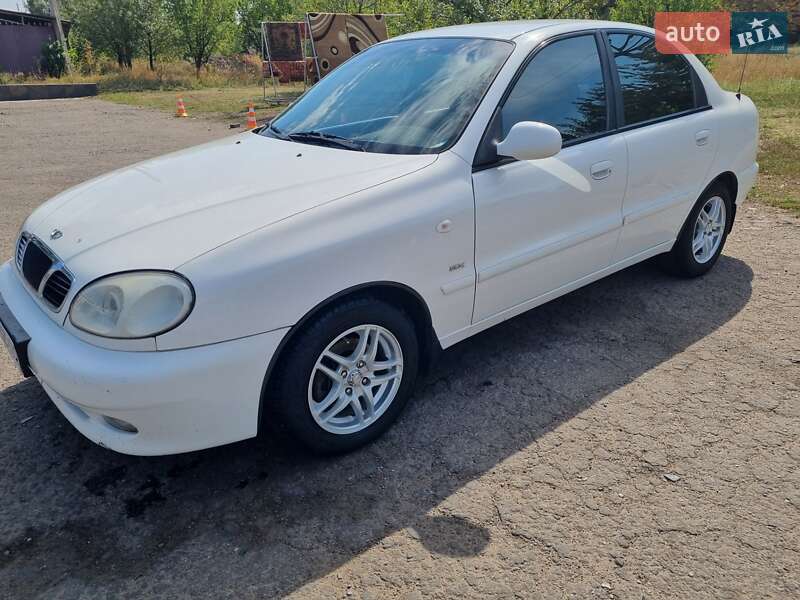 Седан Daewoo Lanos 2001 в Краматорську
