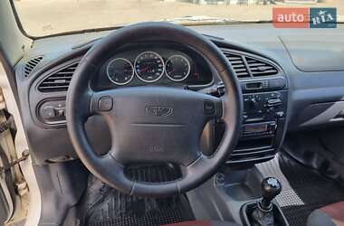 Седан Daewoo Lanos 2001 в 