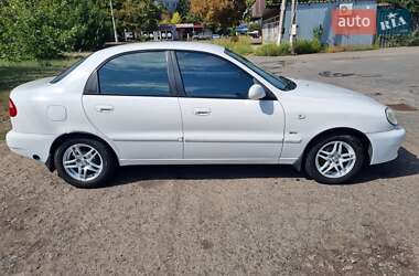 Седан Daewoo Lanos 2001 в 