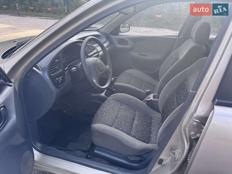 Седан Daewoo Lanos 2008 в Киеве
