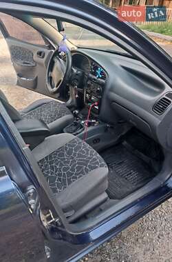 Седан Daewoo Lanos 2002 в 