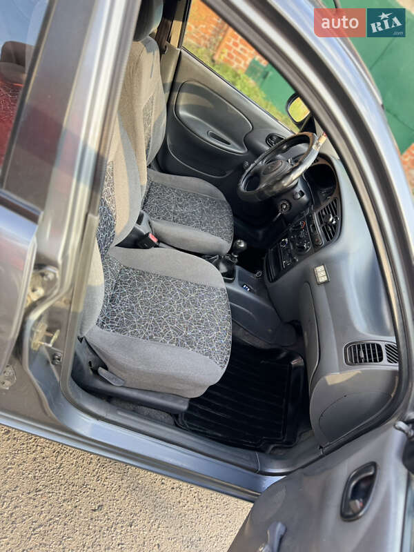 Седан Daewoo Lanos 2009 в Лубнах