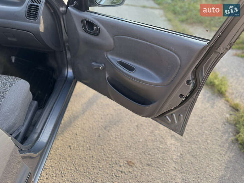 Седан Daewoo Lanos 2009 в Лубнах