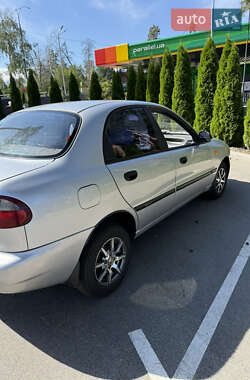 Седан Daewoo Lanos 2004 в 