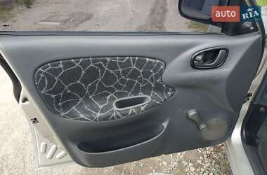 Седан Daewoo Lanos 2003 в 