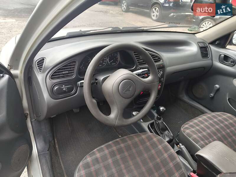 Седан Daewoo Lanos 2004 в Луке-Мелешковской