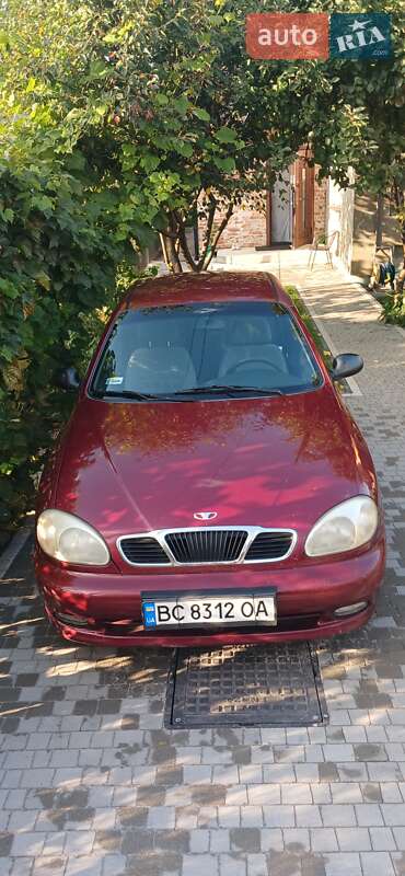 Хетчбек Daewoo Lanos 1999 в Львові
