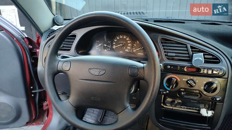 Седан Daewoo Lanos 2003 в Одессе