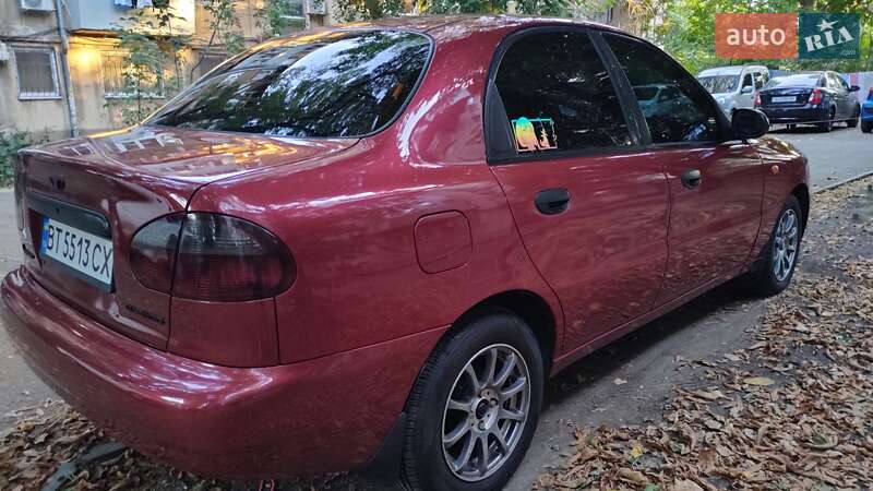Седан Daewoo Lanos 2003 в Одессе