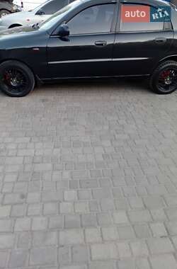 Седан Daewoo Lanos 2010 в 