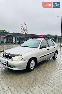 Хетчбек Daewoo Lanos 2004 в Ужгороді