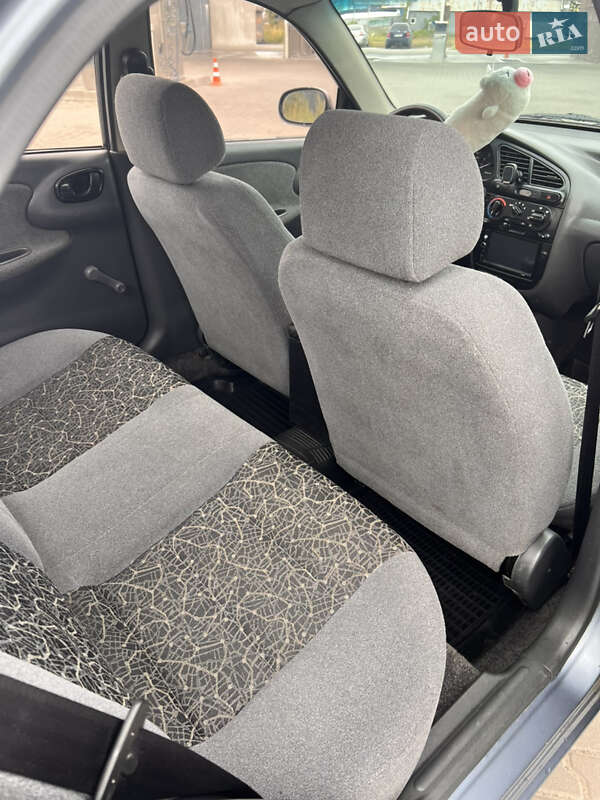 Седан Daewoo Lanos 2008 в Киеве