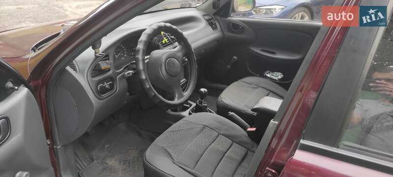 Седан Daewoo Lanos 2010 в Киеве