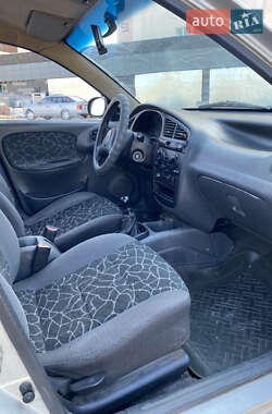 Седан Daewoo Lanos 2004 в 