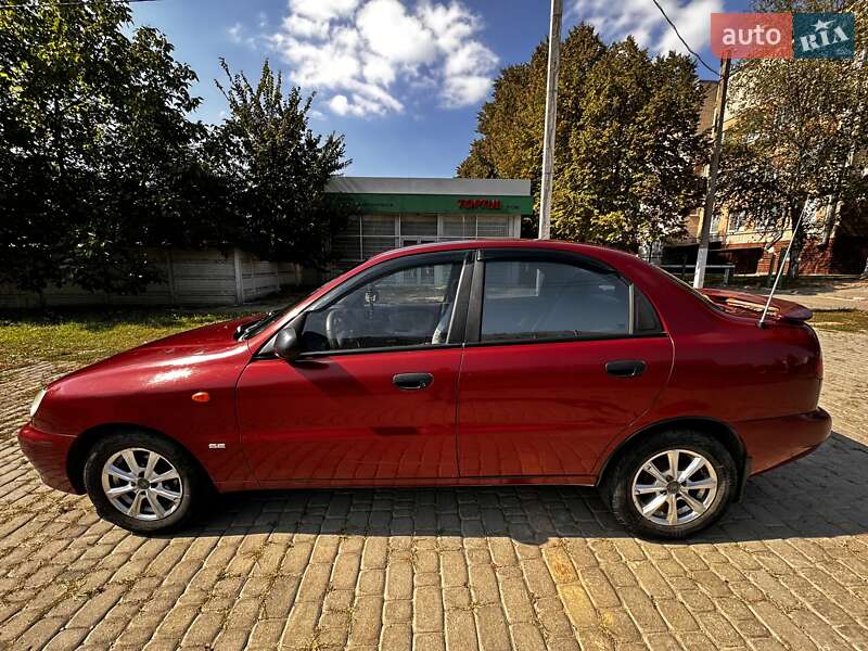 Седан Daewoo Lanos 2002 в 