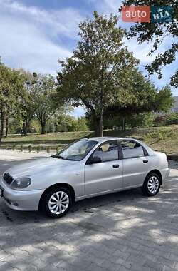 Седан Daewoo Lanos 2004 в 