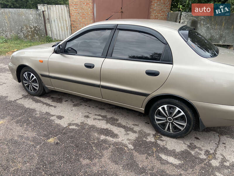 Седан Daewoo Lanos 2008 в Лубнах