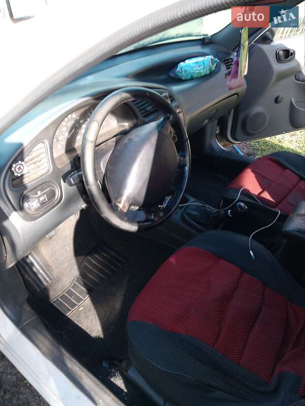 Седан Daewoo Lanos 2003 в Новой Басане