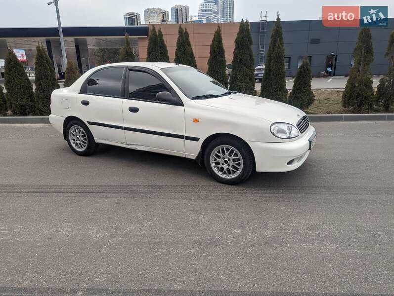 Седан Daewoo Lanos 2003 в Днепре