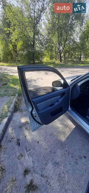 Седан Daewoo Lanos 2005 в Запорожье