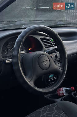 Седан Daewoo Lanos 2004 в Киеве
