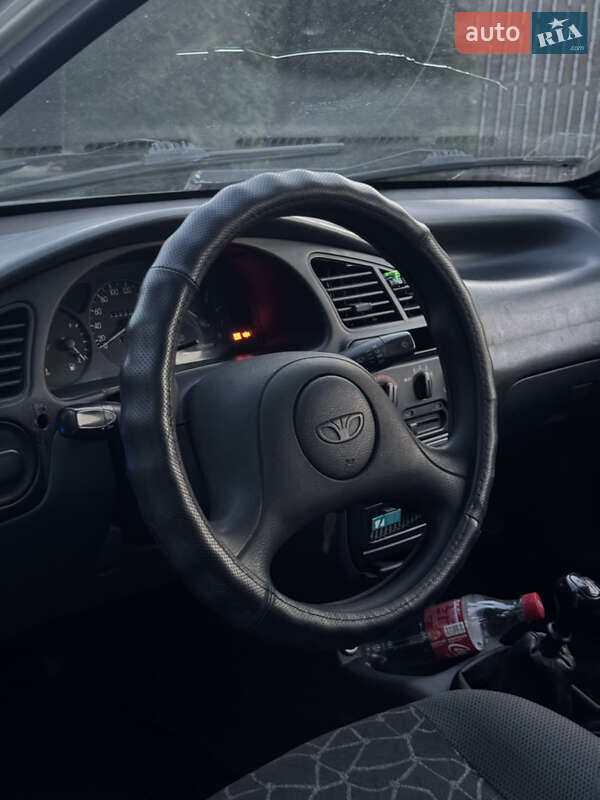 Седан Daewoo Lanos 2004 в 
