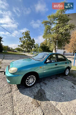 Седан Daewoo Lanos 1998 в 