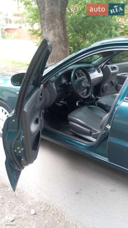 Седан Daewoo Lanos 1998 в Хмельницком
